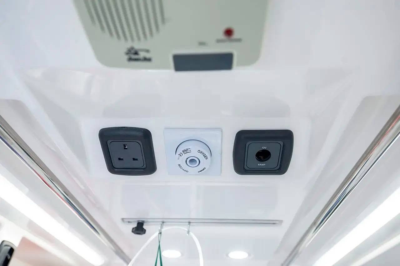 Ambulance ceiling — oxygen outlet, 12V socket and power panel